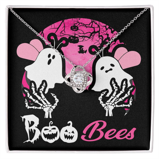 Collar con nudo de amor de Boo Bees